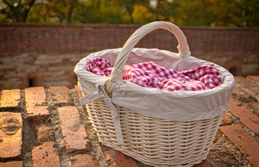 Autumn Picnic Food Basket