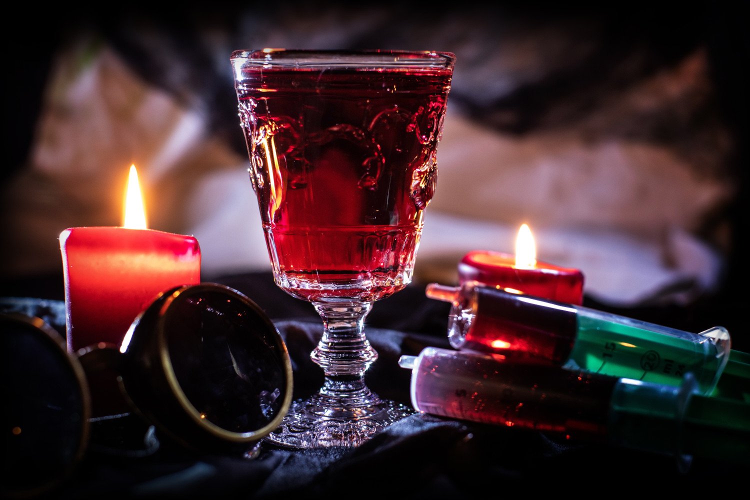 Thrilling “Blood-Red Elixir” Welcoming Drink