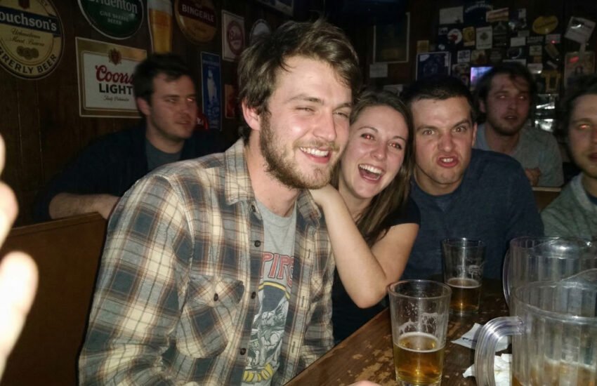 Easily Avoidable Dating Profile Photo Mistakes