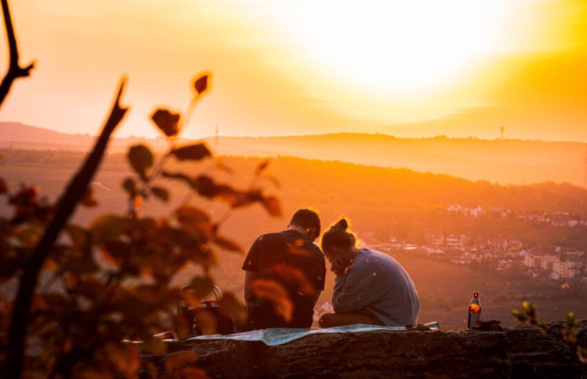 Couple having an autumn picnic