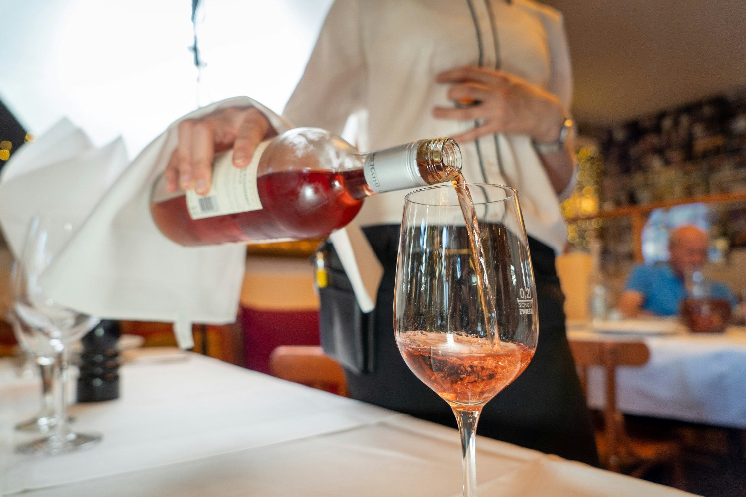 Wine Serving Etiquette